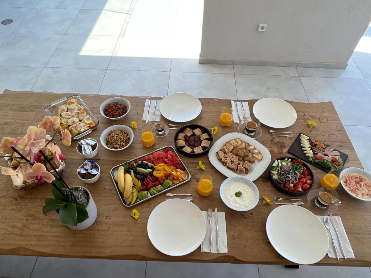 Oikos Boutique Residences Platíesz Kültér fotó